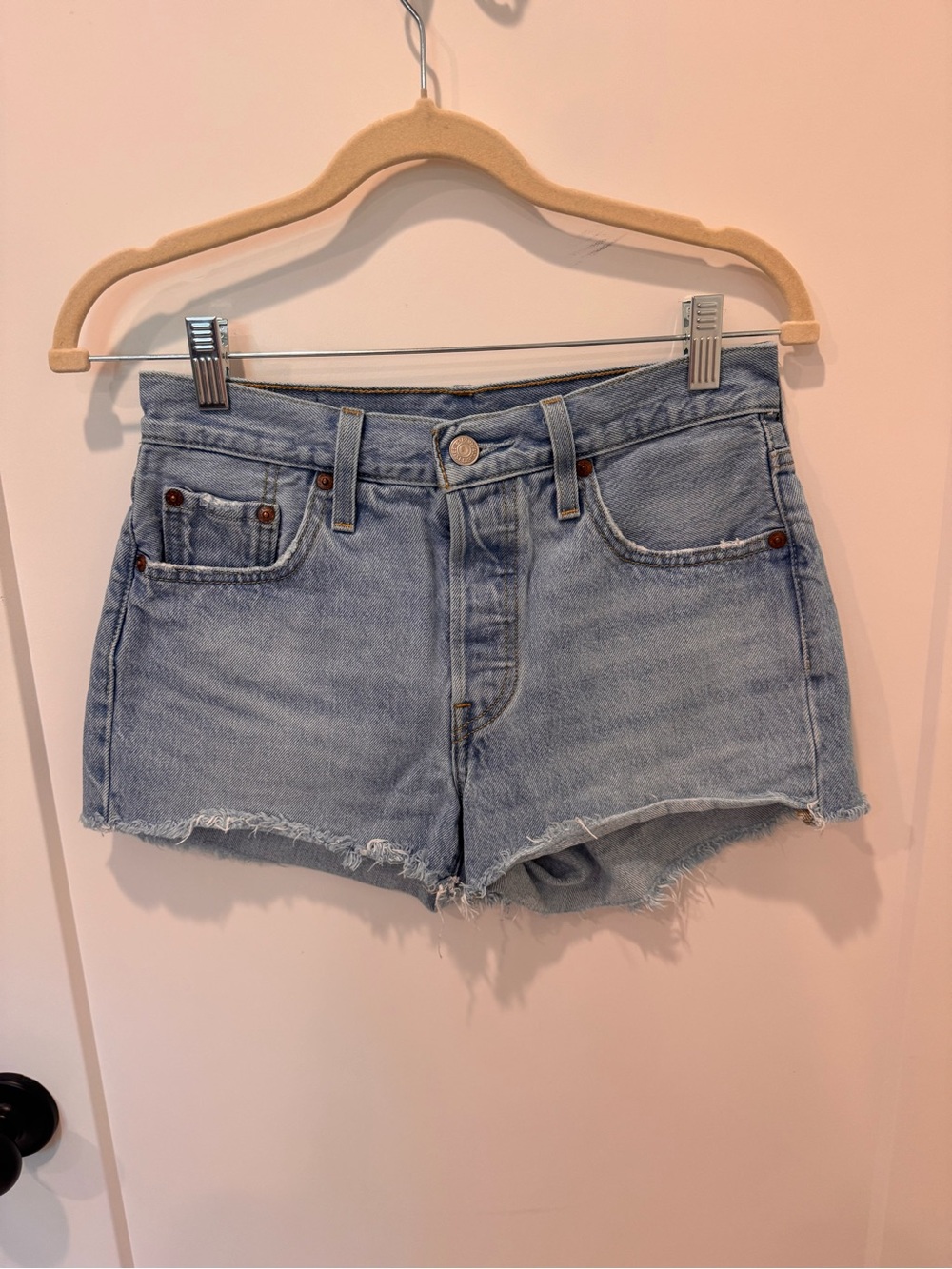Levi’s 501 denim cutoff shorts sz25